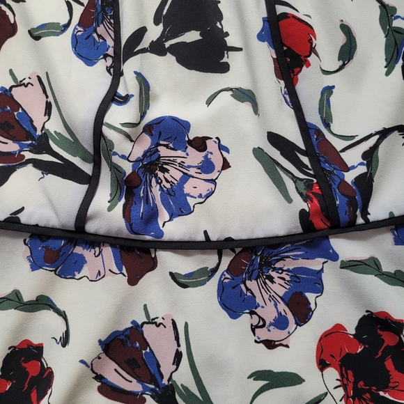 Floral Print Sleeveless - Picture 4 of 7